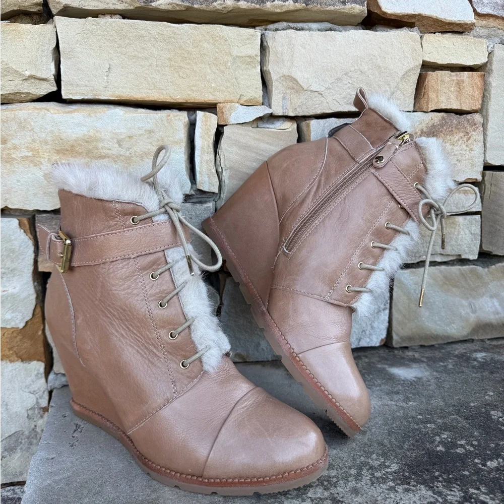 kate spade Tay Booties Tan Leather Wedge Ankle Boots w/ Faux Fur Trim Sz-10.5. X